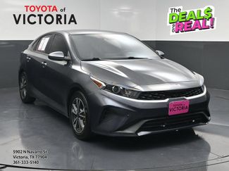 Used 2022 Kia Forte LXS FWD video 1