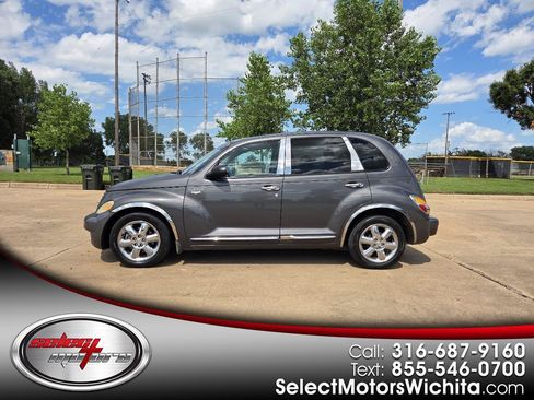 Used 2004 Chrysler PT Cruiser Limited FWD image 1