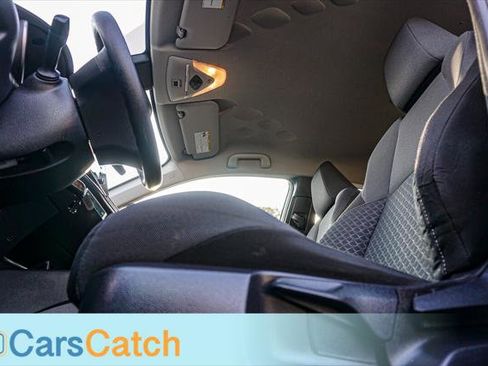 Used 2020 Toyota C-HR LE image 21