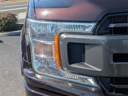 Used 2018 Ford F150 XLT w/ Equipment Group 302A Luxury image 10