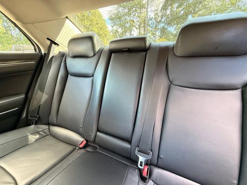 Used 2015 Chrysler 300 Limited w/ 300 Premium Group RWD image 24
