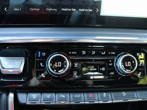 Used 2024 GMC Sierra 2500 Denali Ultimate image 28