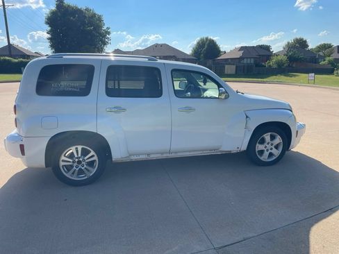 Used 2006 Chevrolet HHR LT FWD image 6