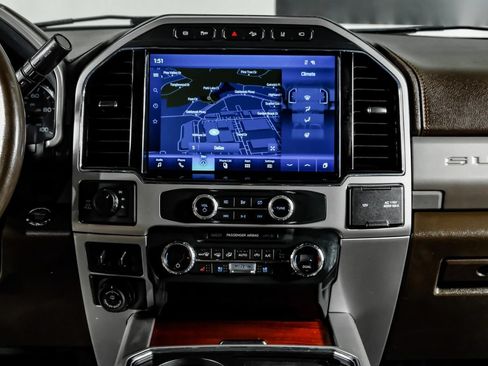 Used 2022 Ford F250 King Ranch w/ King Ranch Ultimate Package AWD/4WD image 24