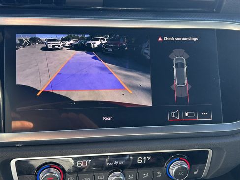 Used 2024 Audi Q3 2.0T Premium image 39