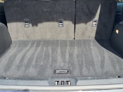 Used 2024 Ford Edge Titanium image 29