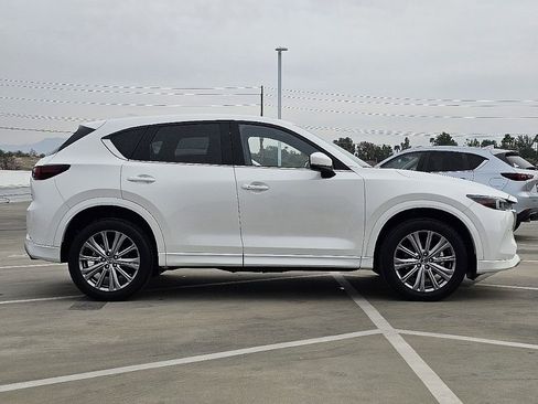 Certified 2025 MAZDA CX-5 Signature image 10