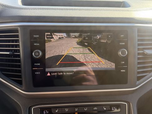 Used 2020 Volkswagen Atlas Cross Sport SE image 22