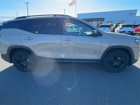 Certified 2022 GMC Terrain AT4 w/ Infotainment Package II image 9