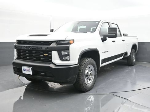 Used 2022 Chevrolet Silverado 2500 W/T AWD/4WD image 3