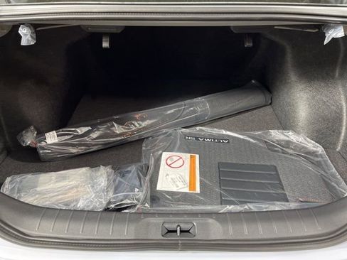 New 2025 Nissan Altima 2.5 SR image 47