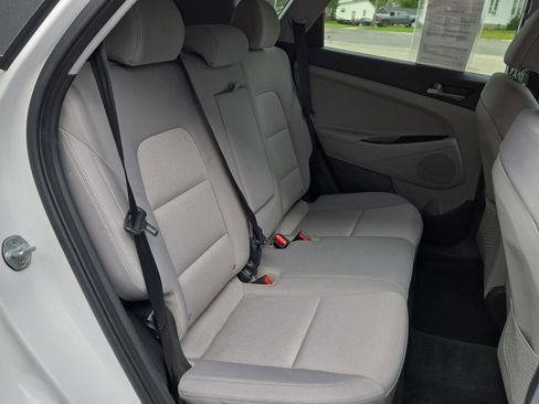 Used 2017 Hyundai Tucson SE AWD/4WD image 18