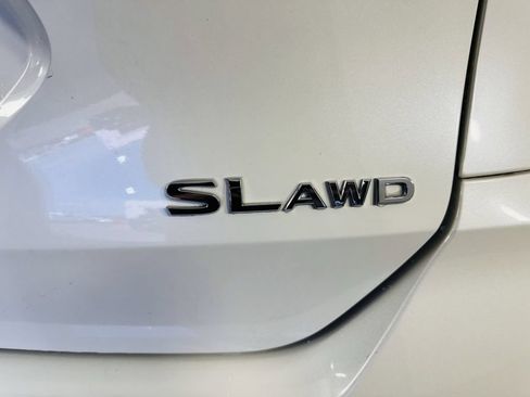 Used 2018 Nissan Rogue SL w/ Premium Package AWD/4WD image 27