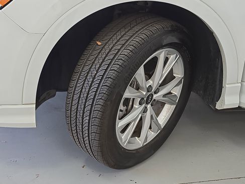 Used 2021 Audi Q3 2.0T Premium w/ Convenience Package image 32