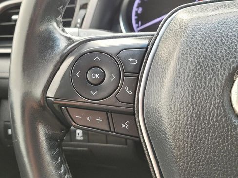 Used 2020 Toyota Camry SE FWD image 27