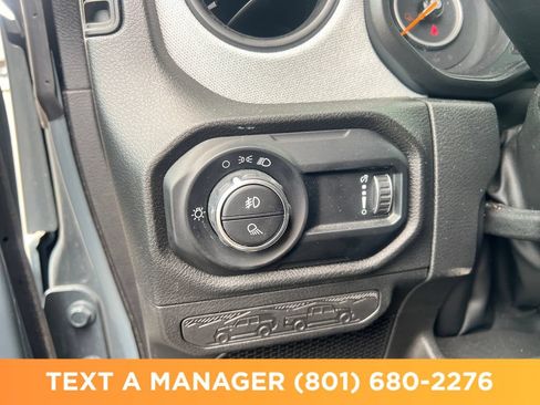 Used 2025 Jeep Gladiator Sport AWD/4WD image 30