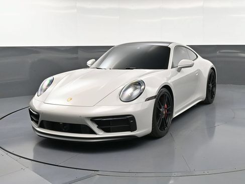 Certified 2024 Porsche 911 Carrera GTS RWD image 6