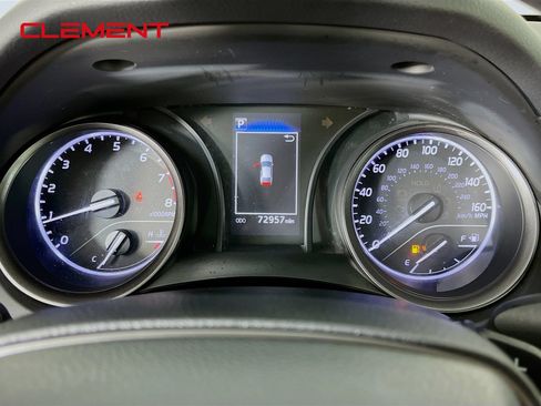 Used 2022 Toyota Camry SE FWD image 18
