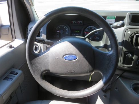 Used 2013 Ford E-250 and Econoline 250 Extended w/ PWR Group image 13