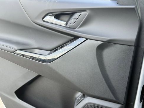 New 2026 Chevrolet Equinox LT w/ Convenience Package II image 22