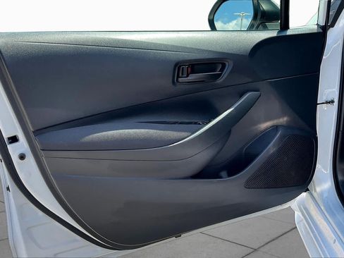 Used 2026 Toyota Corolla LE FWD image 21