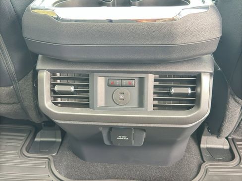 New 2025 Ford F150 Lariat w/ Equipment Group 502A High image 37