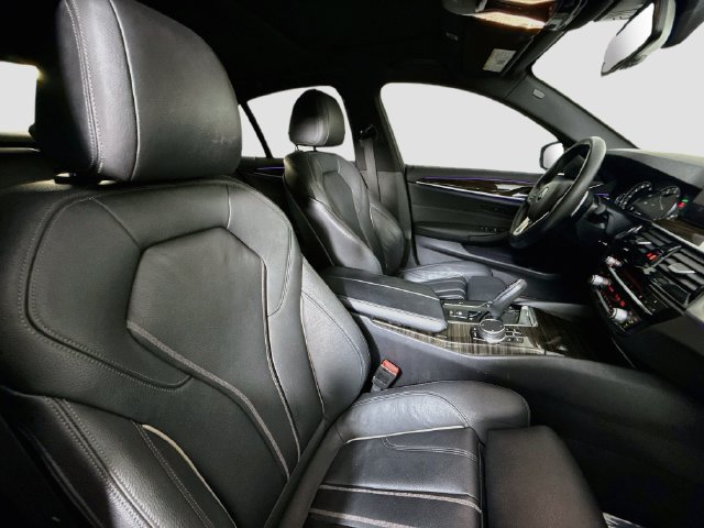 Used 2019 BMW 530i xDrive AWD/4WD image 28