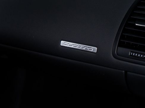 Used 2011 Audi R8 V8 image 46