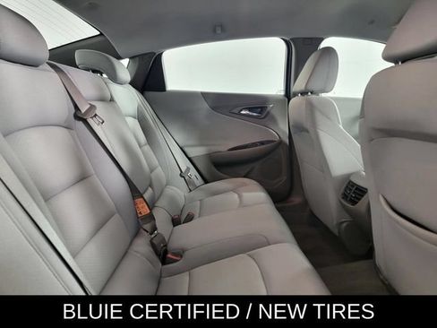 Used 2025 Chevrolet Malibu LT FWD image 17
