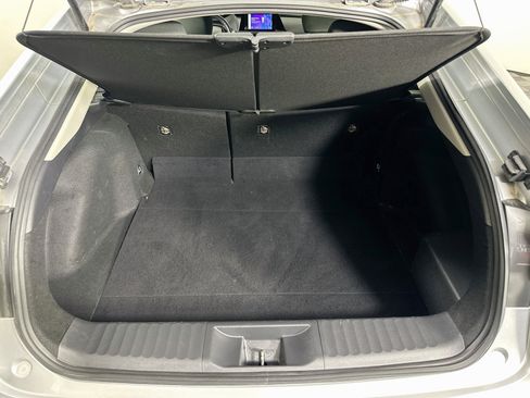 Used 2025 Toyota Prius LE FWD image 27