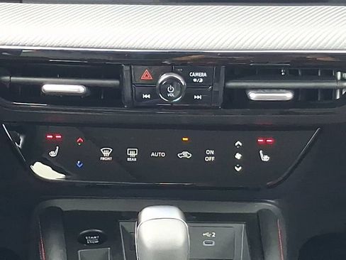 New 2026 Nissan Kicks SR w/ SR Premium Package FWD image 5