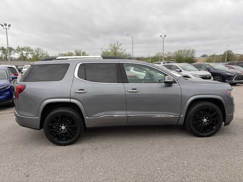 Used 2020 GMC Acadia Denali w/ Denali Ultimate Package AWD/4WD image 4