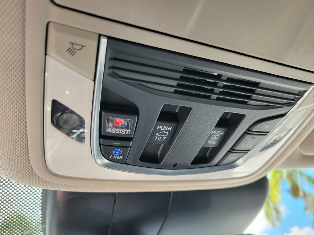 Used 2025 Acura RDX w/ Technology Package AWD/4WD image 66