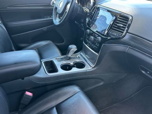 Used 2019 Jeep Grand Cherokee Limited RWD image 18