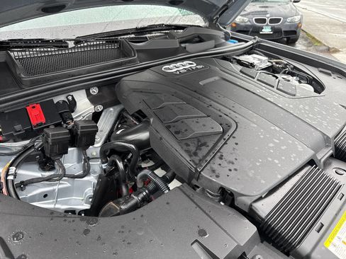 Used 2019 Audi Q7 3.0T Prestige w/ Prestige Package image 16