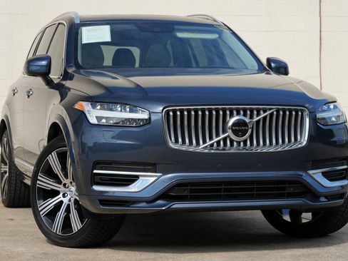 Used 2022 Volvo XC90 T8 Inscription w/ Advanced Package AWD/4WD image 4