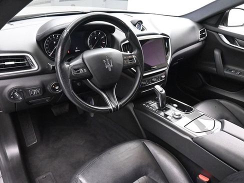 Used 2021 Maserati Ghibli S RWD image 14