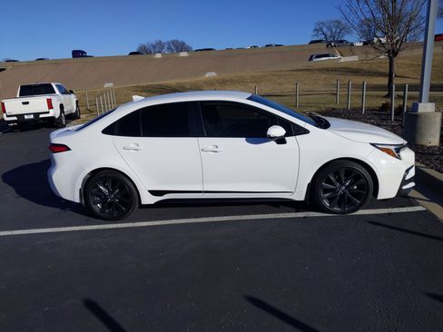 Certified 2024 Toyota Corolla SE image 11