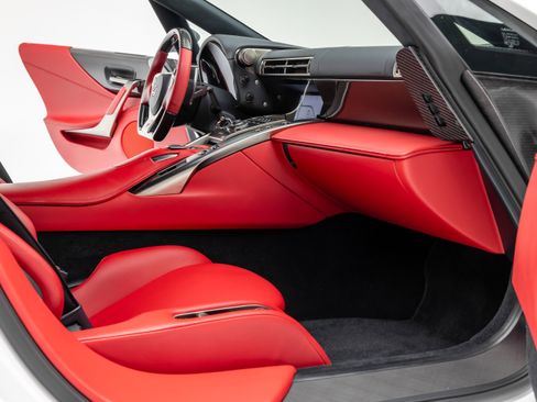 Used 2012 Lexus LFA RWD image 87