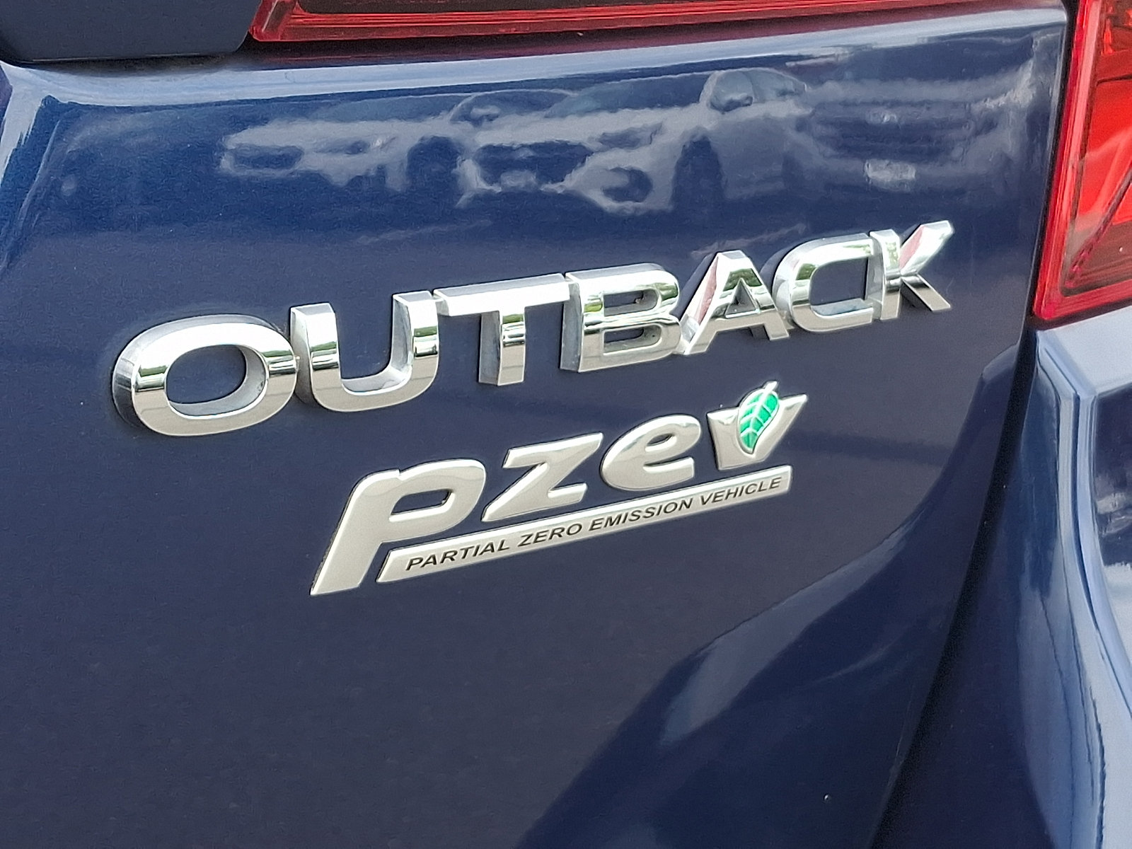 Used 2017 Subaru Outback 2.5i Limited AWD/4WD image 29
