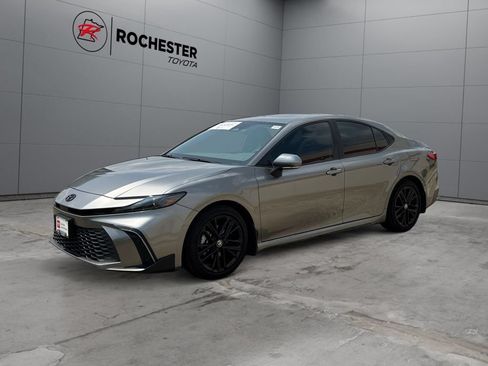 Certified 2025 Toyota Camry SE w/ Convenience Package FWD image 7