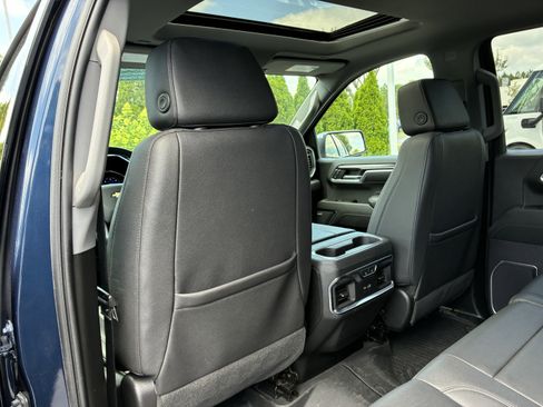 Used 2023 Chevrolet Silverado 1500 LTZ w/ LTZ Premium Package AWD/4WD image 16