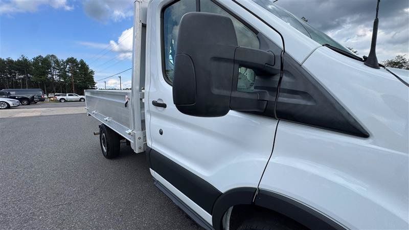 Used 2018 Ford Transit 250 138 RWD image 23