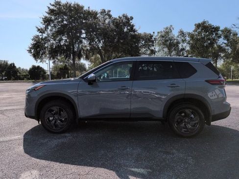Certified 2026 Nissan Rogue SV FWD image 7