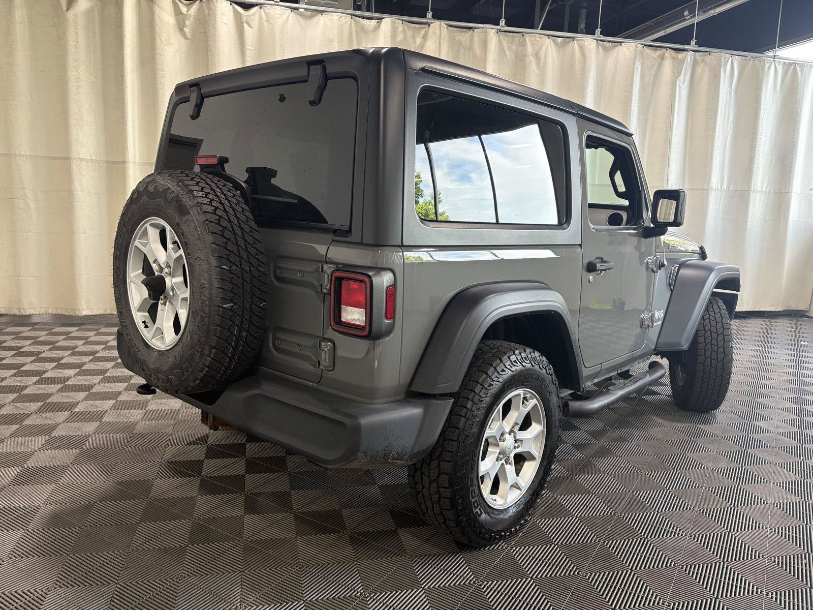 Used 2021 Jeep Wrangler Sport AWD/4WD image 14