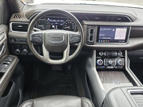 Used 2021 GMC Yukon XL Denali RWD image 11