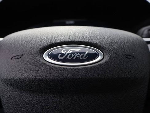 Certified 2025 Ford Escape Platinum image 27