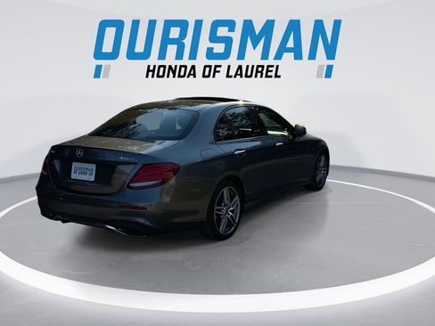 Used 2018 Mercedes-Benz E 300 4MATIC w/ Premium 1 Package image 8