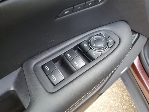 Certified 2023 Cadillac XT5 Premium Luxury w/ LPO, Floor Liner Package image 24