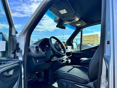 New 2025 Mercedes-Benz Sprinter 2500 image 5